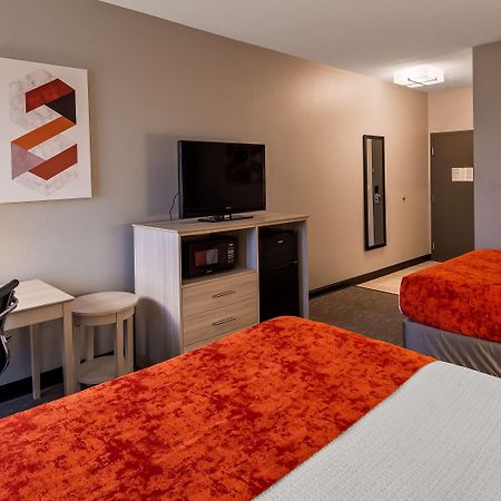 Best Western Plus New Cumberland Exteriör bild