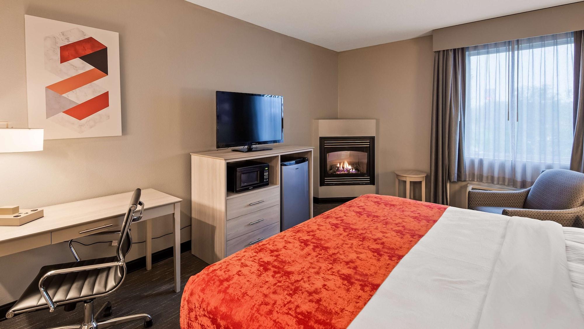 Best Western Plus New Cumberland Exteriör bild