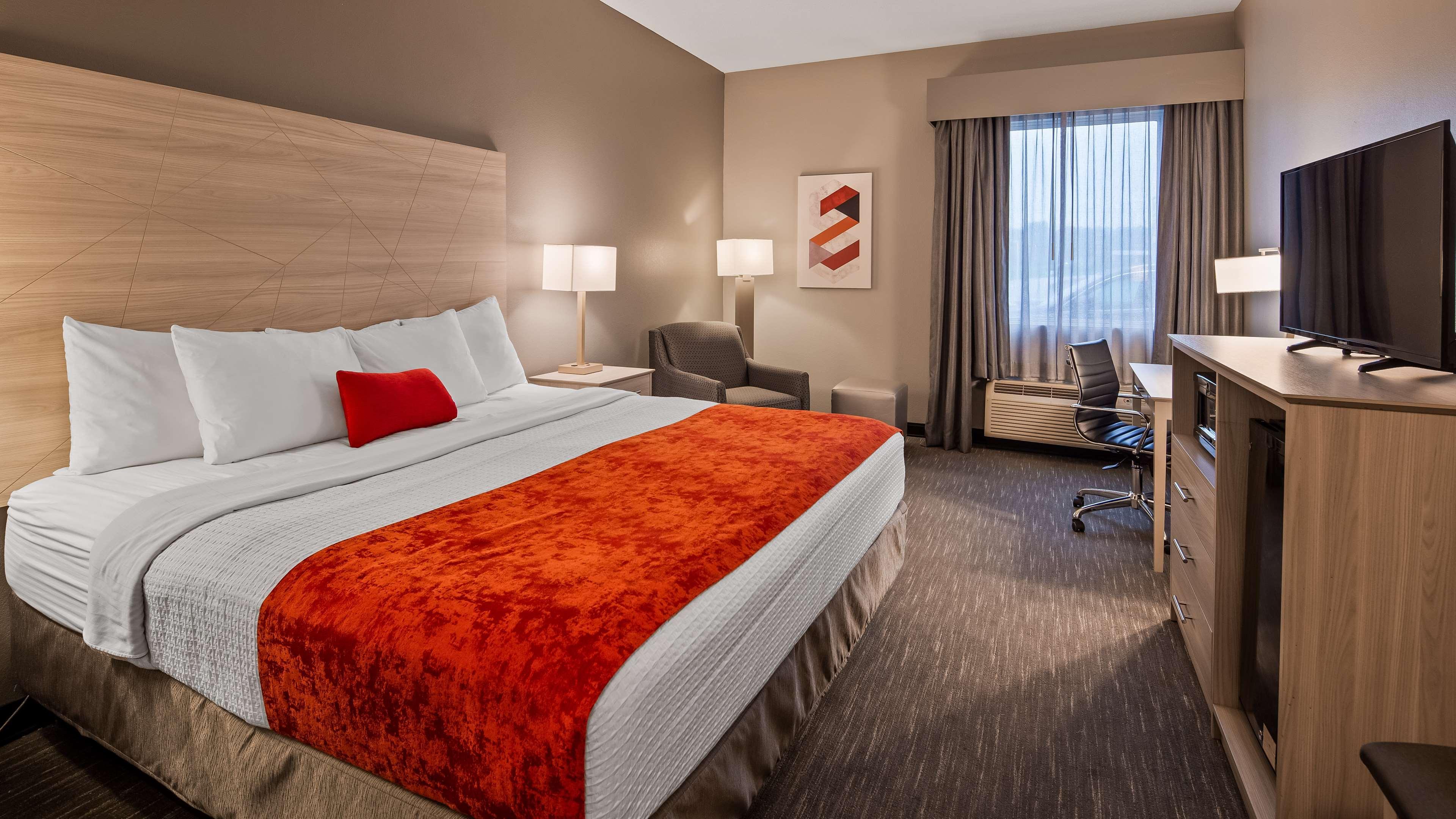 Best Western Plus New Cumberland Exteriör bild
